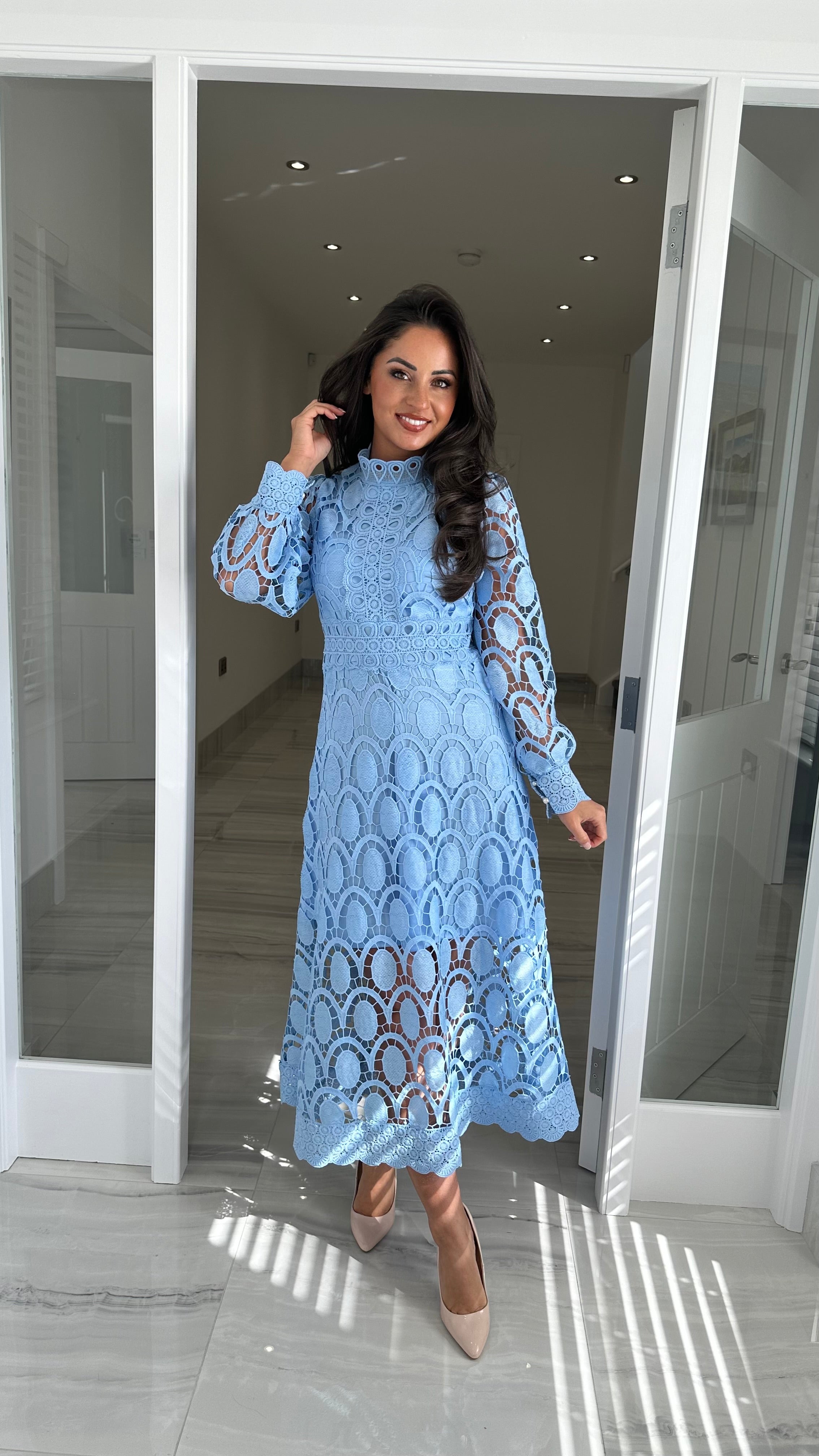 Amara – Romantic Elegant Midi Dress